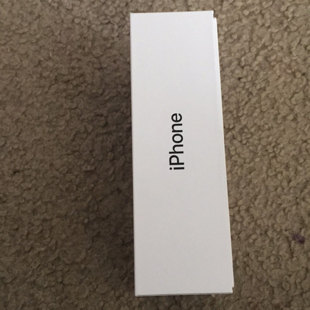 iPhone box - Picture 4 of 4